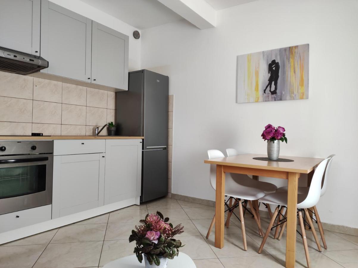 Cozy Apartment In Split In Nice Quiet Neighborhood المظهر الخارجي الصورة